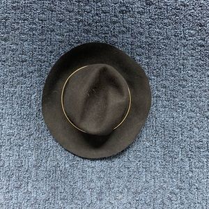 Black Floppy Hat- Never Worn!!